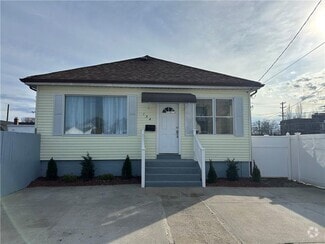 Building Photo - 134 Flint Ave