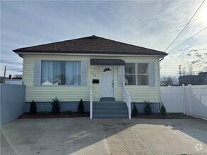 Building Photo - 134 Flint Ave