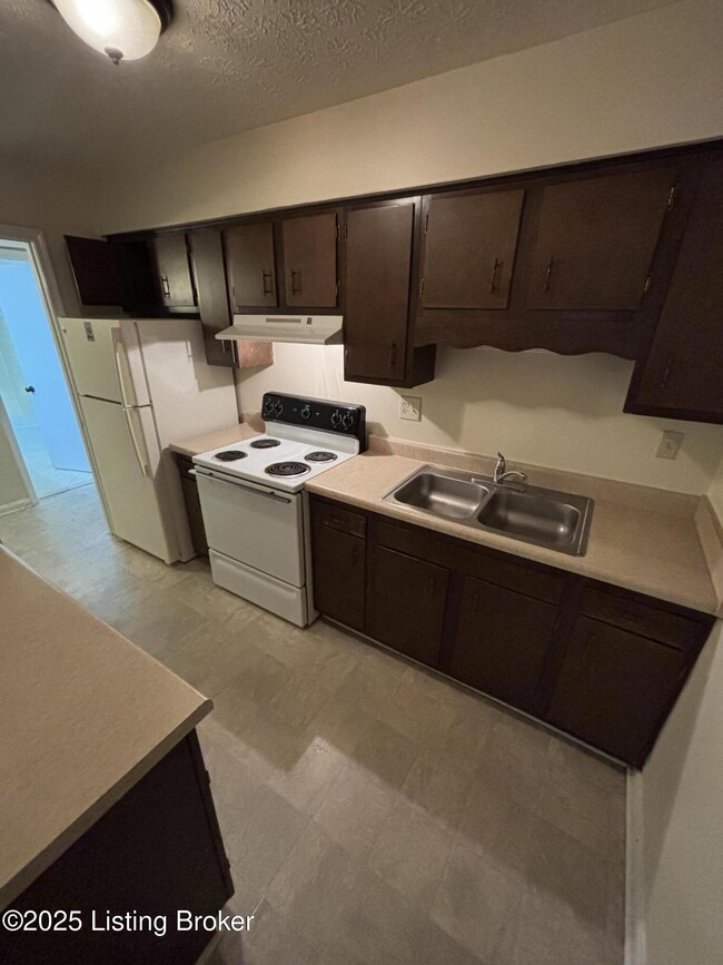 Foto del edificio - 2706 Chickasaw Ave