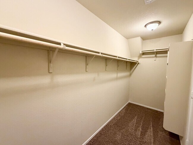 Foto del edificio - 829 Ibis Falls Loop