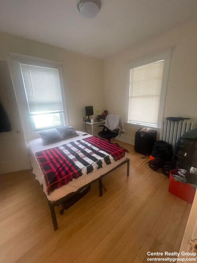 Foto del edificio - 41 Hunnewell Ave