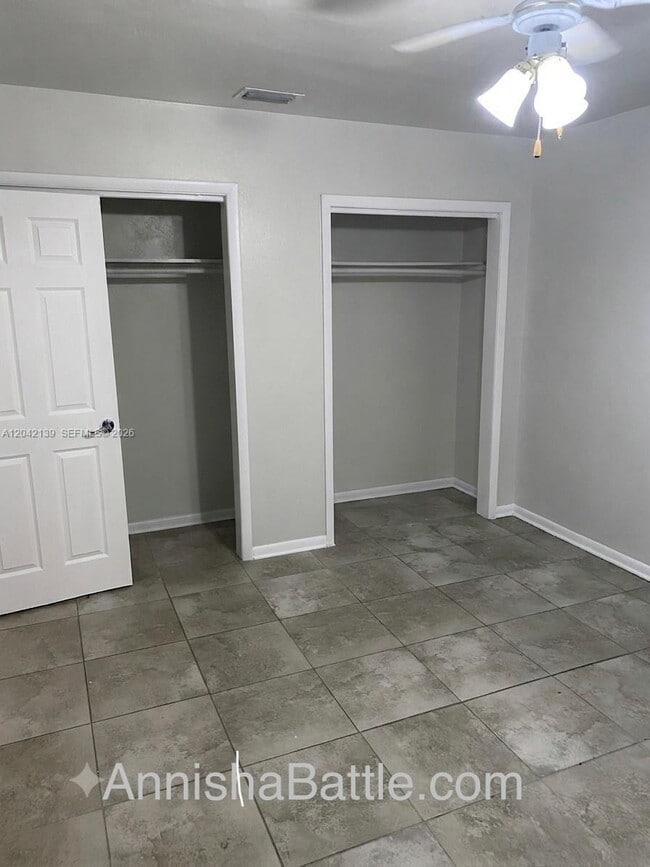 Foto del edificio - 2901 NW 50th St