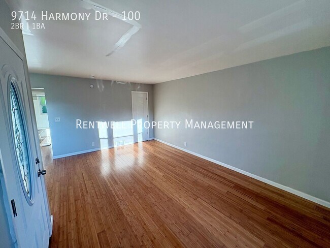 Foto del edificio - 9714 Harmony Dr