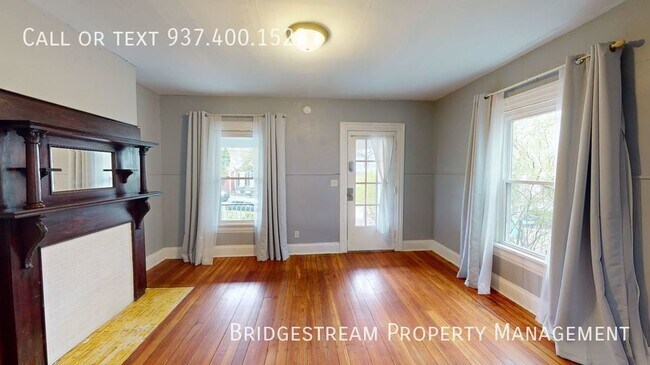 Foto del edificio - 3 Bedroom 2 bath Double in South Park