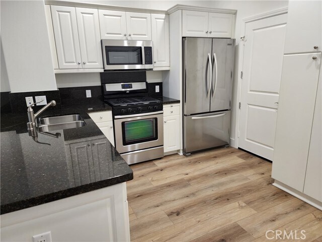 Building Photo - 36 Coralwood