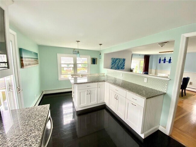 Foto del edificio - 85 Eustis St