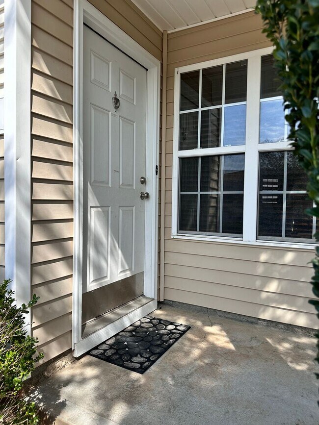 Building Photo - Exclusively Offered by Muse Realty, LLC
