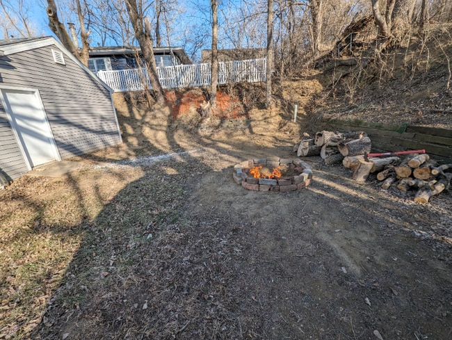 Building Photo - 18355 School Hill Ave