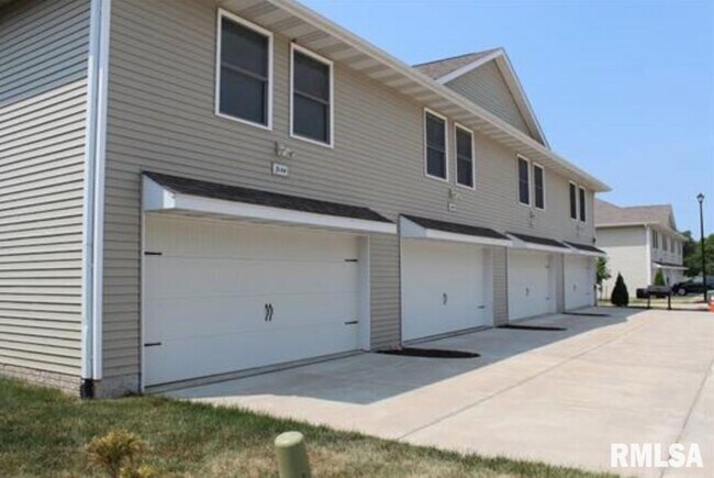 Foto del edificio - 3375 Serenity Pl