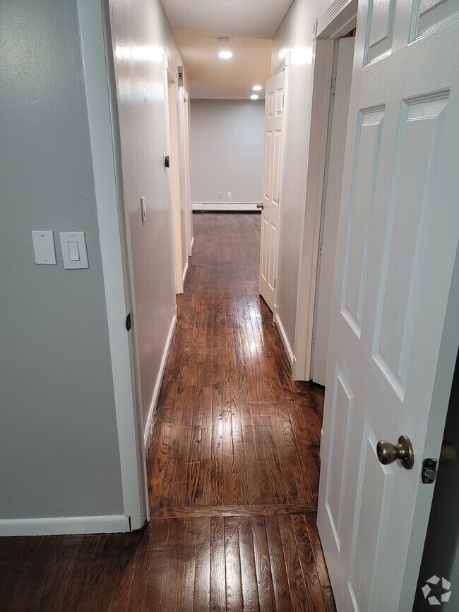 ReservoirWhiskey Hill Apartments for Rent Bridgeport, CT 1 Rentals