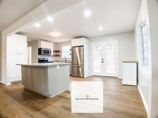 Building Photo - 48 Townes Square Ln