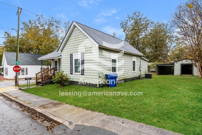 Building Photo - 301 C St