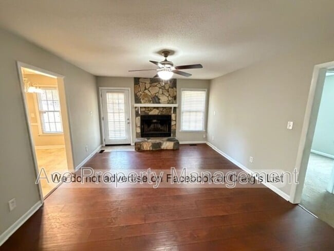 Foto del edificio - 6723 Vaughn Rd