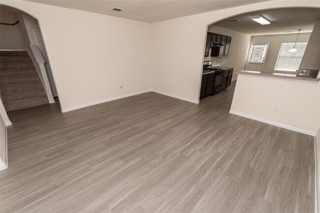 Building Photo - 5466 Plantation Forest Dr