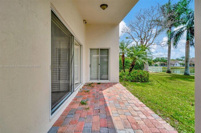 Foto del edificio - 7314 NW 19th Ct
