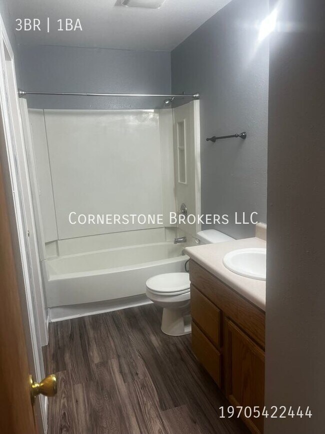 Foto del edificio - Newly renovated spacious ranch style apart...