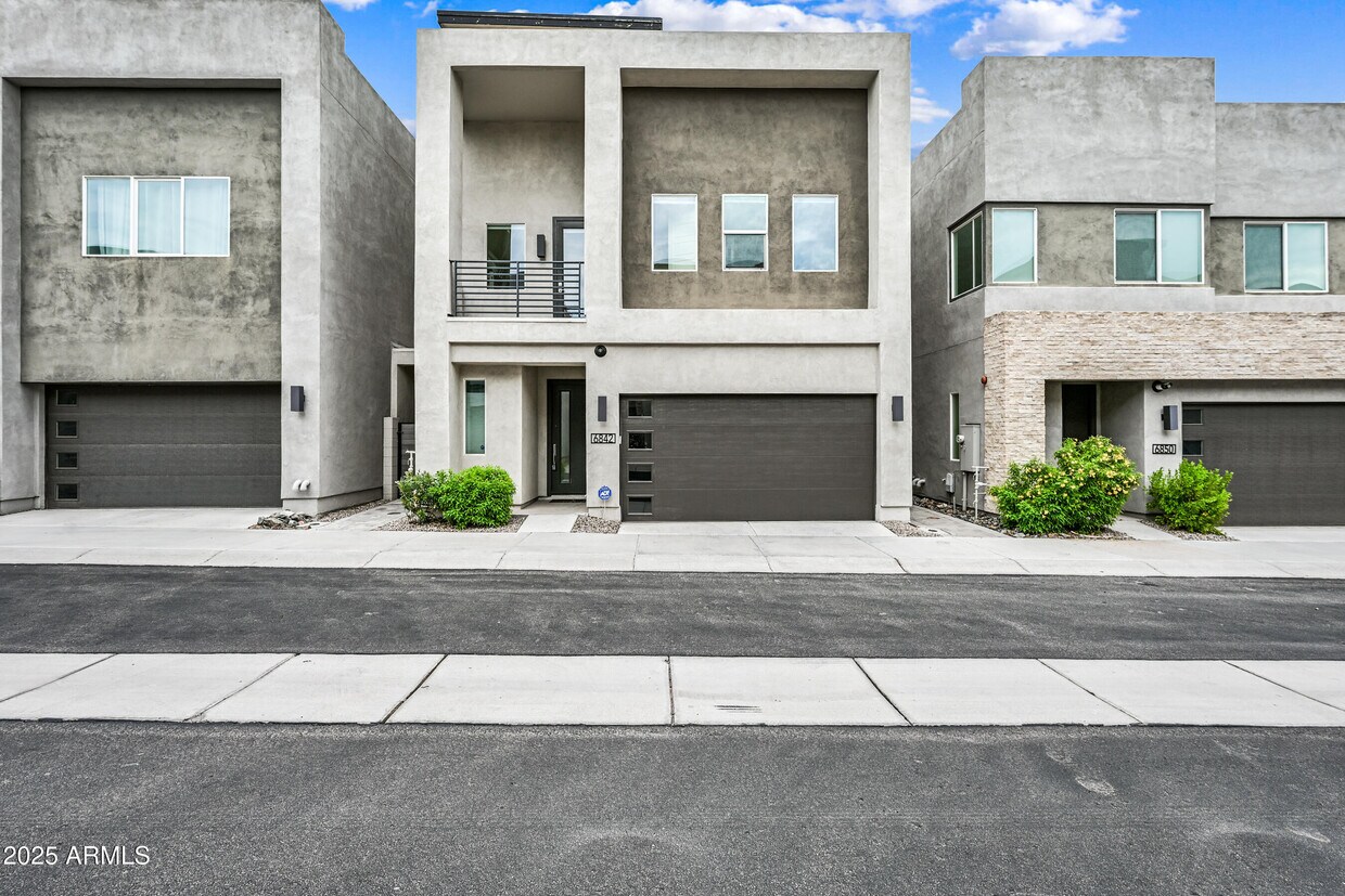 Foto principal - 6842 E Orion Dr