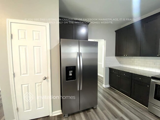 Foto del edificio - 725 Glade Aster Dr