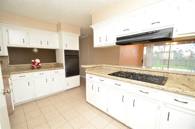 Foto del edificio - 439 Breeze Park Dr
