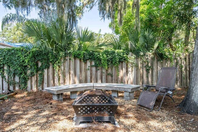 Foto del edificio - 1317 13th St