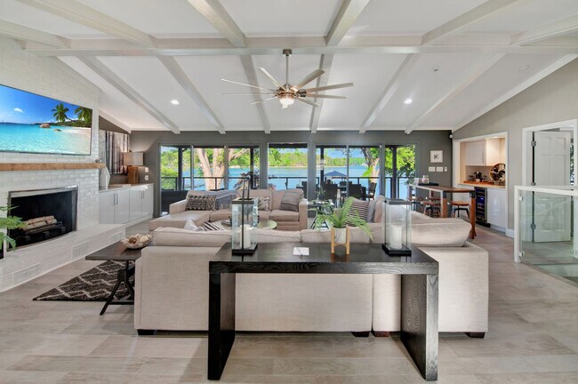 Foto del edificio - 524 Canvasback Rd