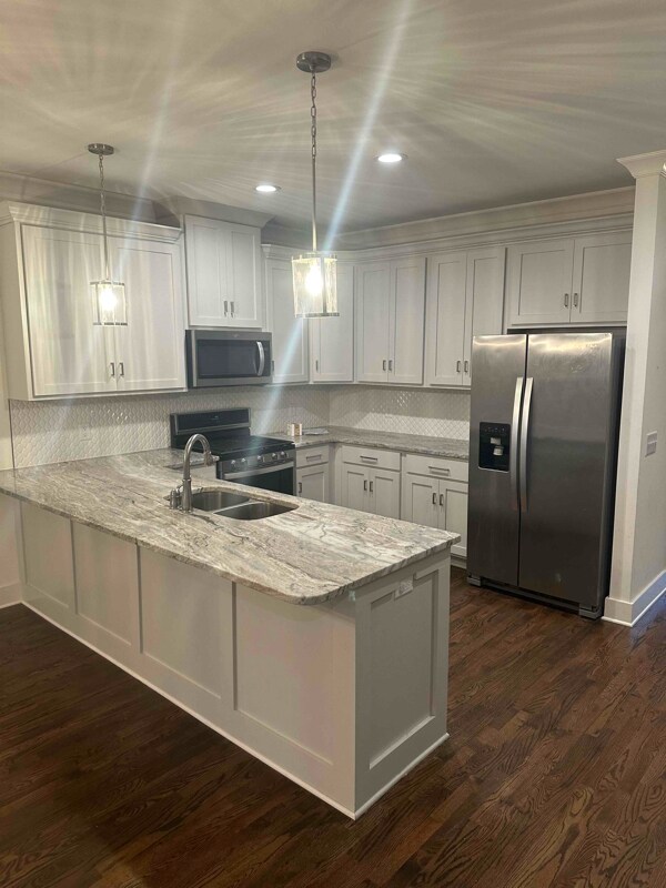 Foto del edificio - 2708 Batavia St