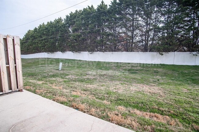 Photo - 3112 E Governor John Sevier Hwy Apartment