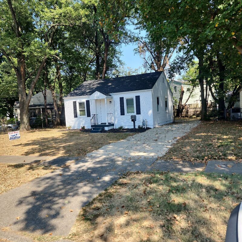 Foto principal - 1641 Longfield Ave