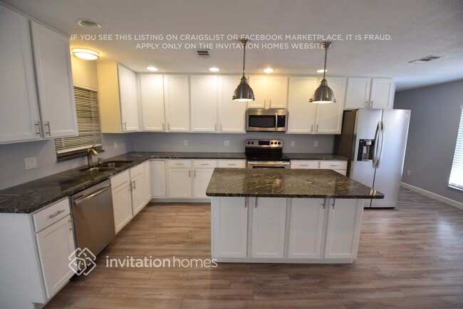 Foto del edificio - 2363 Ambrose Ln