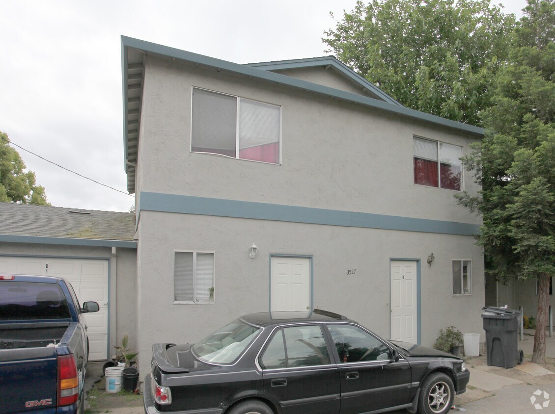 Building Photo - 3527 Merced Ave