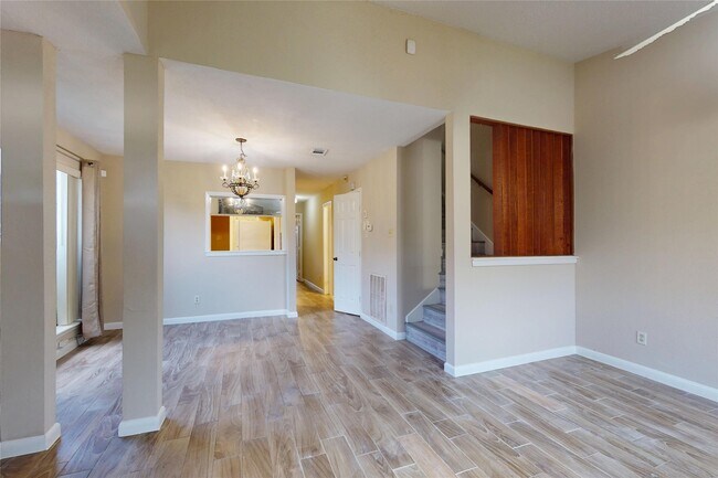 Foto del edificio - 7840 Bateman Ln