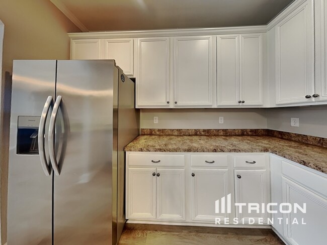Building Photo - 9607 Rushmore Cir