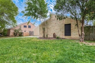 Building Photo - 15910 Tumbling Rapids Dr