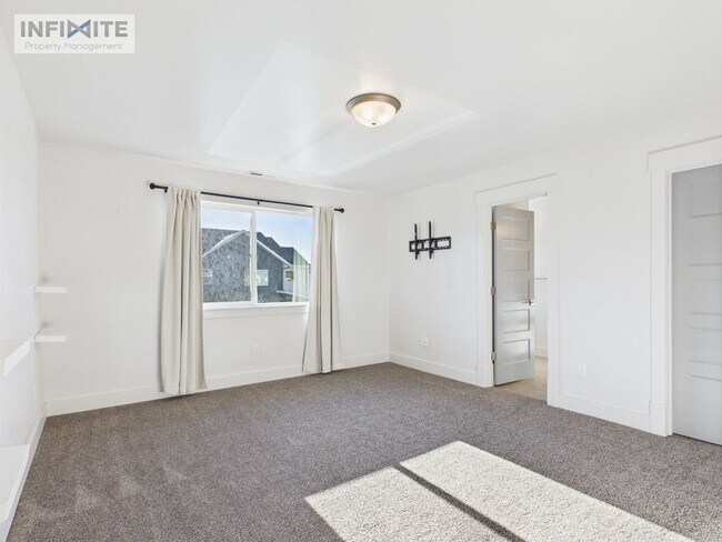 Building Photo - 3 Bedroom Condo in Bozeman