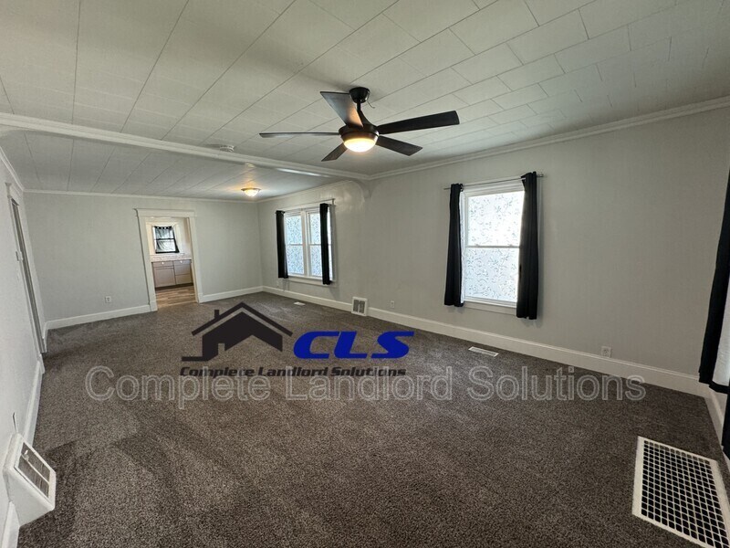 Foto principal - 2145 8th Ave