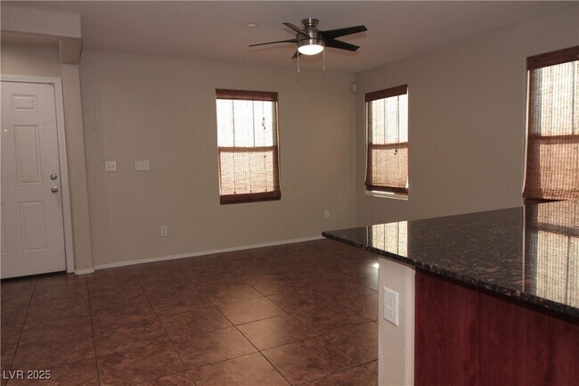 Foto del edificio - 676 Swift Eagle Ave