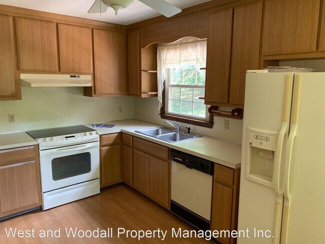 Building Photo - 3 br, 2 bath House - 3212 Sparger Rd