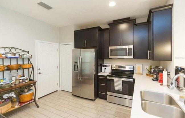 Building Photo - 30344 Southwell Ln