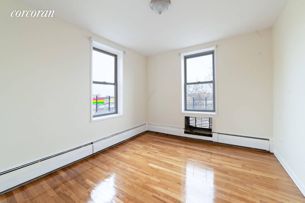 Building Photo - 800 Cortelyou Rd