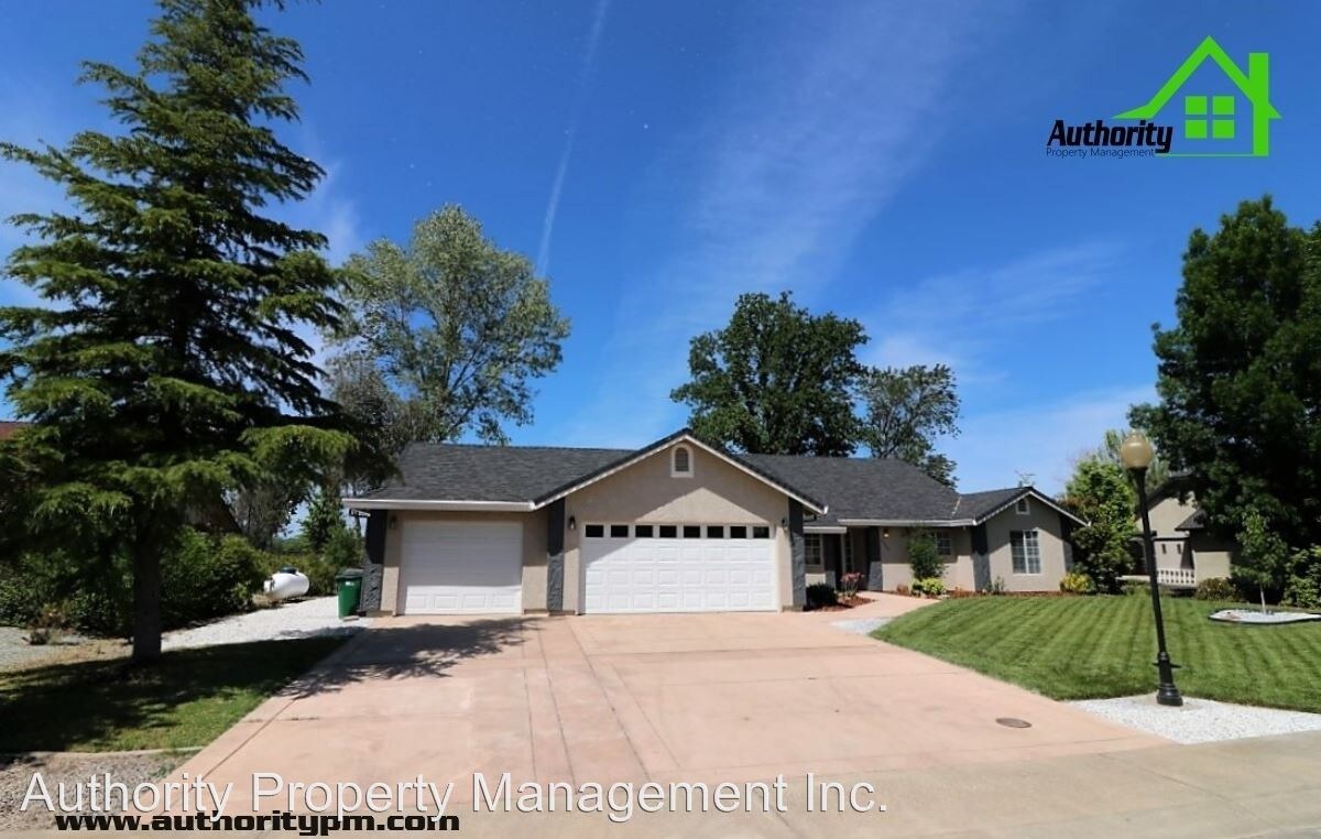 Primary Photo - 3 br, 2 bath House - 22444 Golftime