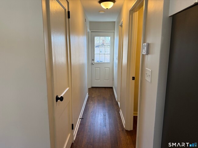 Building Photo - 38 Elmhurst Cir