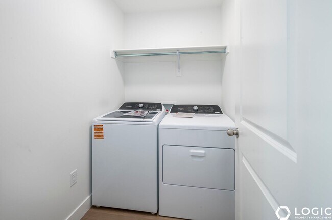 Foto del edificio - Brand New Row End Townhome in Lehi Utah!