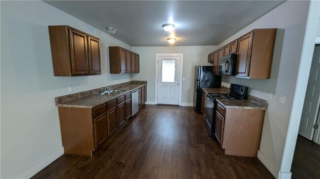 Building Photo - 135 Erin Pl