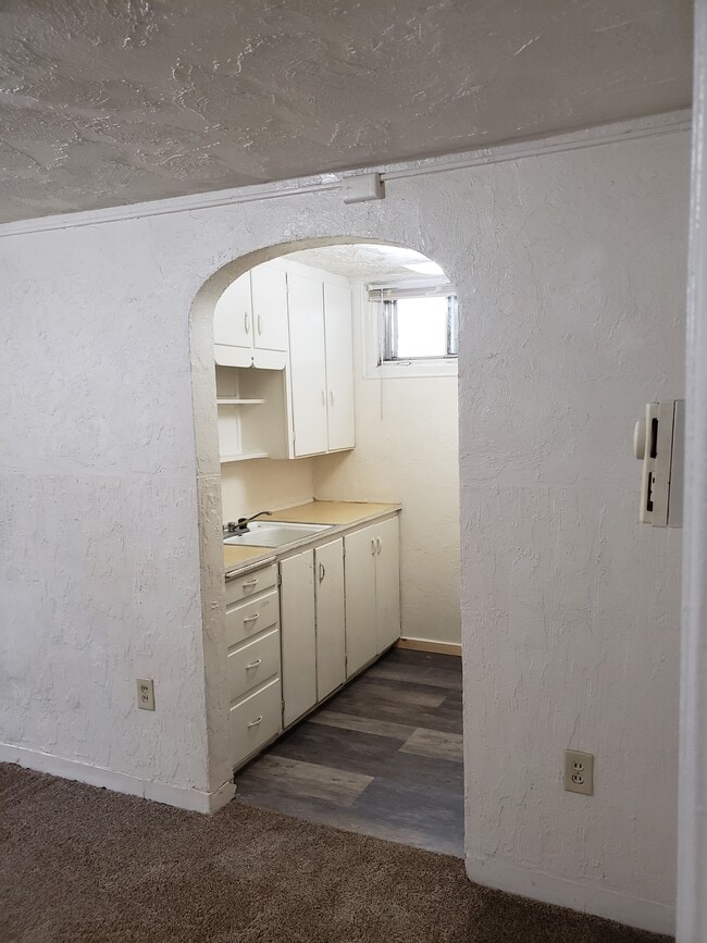 Building Photo - 219 H St