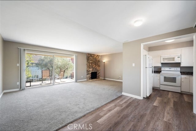 Building Photo - 22945 Nadine Cir