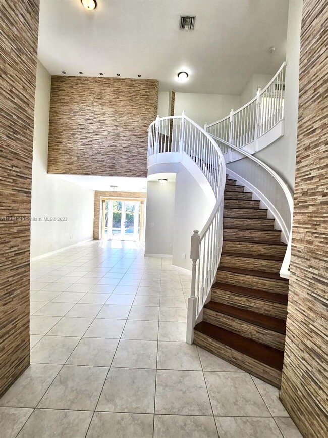 Foto del edificio - 2240 SE 19th Ave