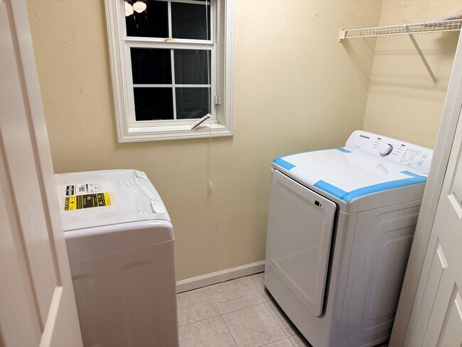 Foto del edificio - 2500 Friedland Pl