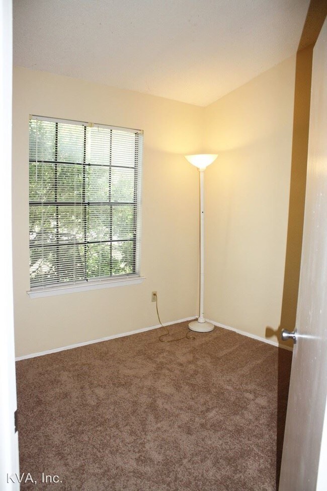 Foto del edificio - 9212 United Kingdom Dr