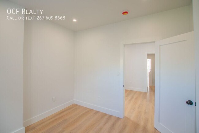 Building Photo - 1644 Point Breeze Ave