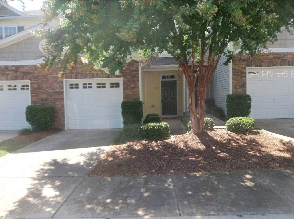 8247 Martello Ln, Raleigh, NC 27613 Townhome Rentals in Raleigh NC